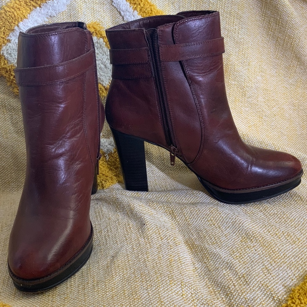 Arturo Chiang Fashion Ankle Boots Heel Brown Leather Women's SIZE 9